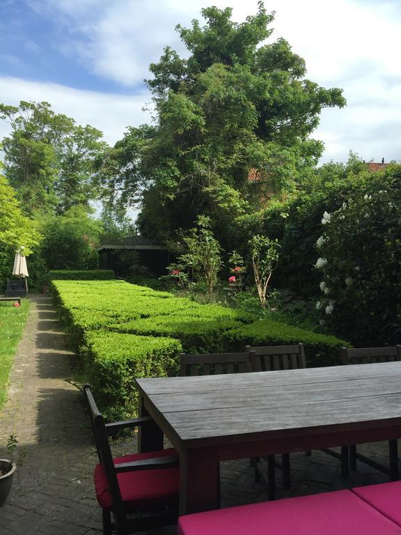 Bed And Breakfast De Oude Pastorie 스네크 외부 사진